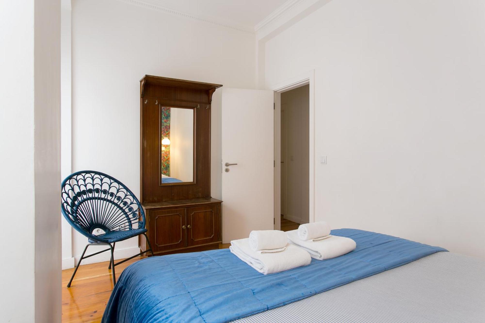 Principe Real Beautiful 3 Bedroom Flat Lisbon Bagian luar foto